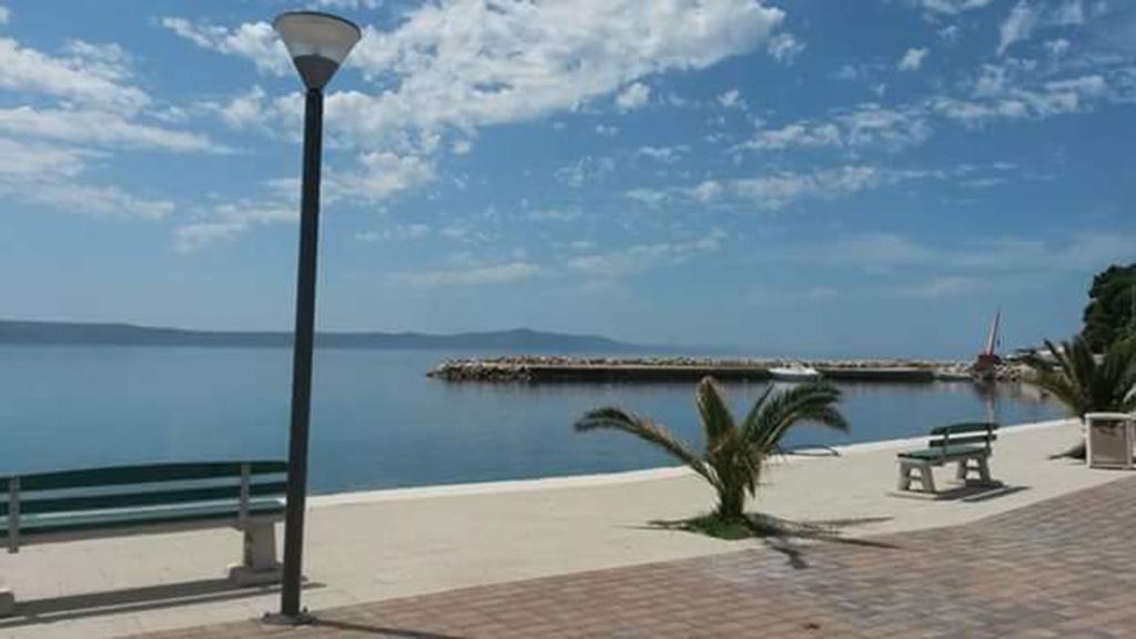 Riva Apartments Zivogosce Bagian luar foto